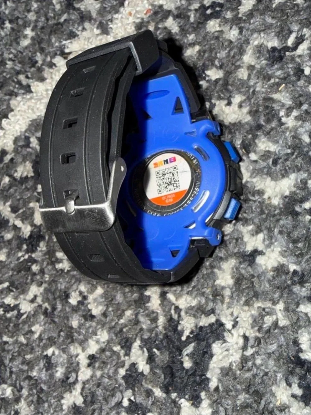 Blue and Black Men's Water-Resistant Sport Watch